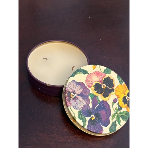 Vintage Potpourri Designs Pansy Tin 2 wick candle Floral Scent 1991 New - Picture 9 of 10